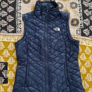 The North Face Thermoball Vest ~ Navy ~ Small